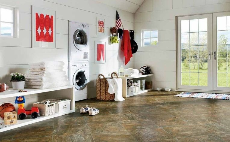 أرضيات غرفة ألعاب فينيل فاخرة